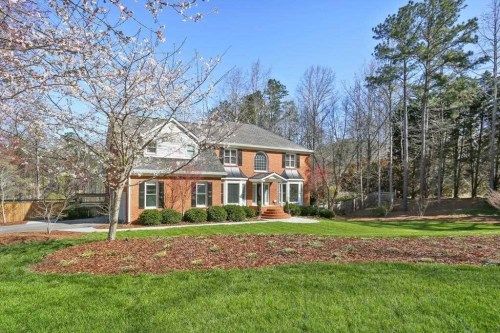 4810 Mirror Lake Dr, Powder Springs, GA 30127