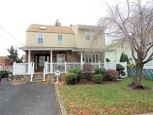 256 Paterson Ave, Lodi, NJ 07644