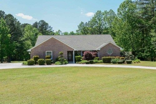 120 Lake Hampton Dr, Hampton, GA 30228