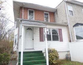 1038 Elmwood Ave, Sharon Hill, PA 19079