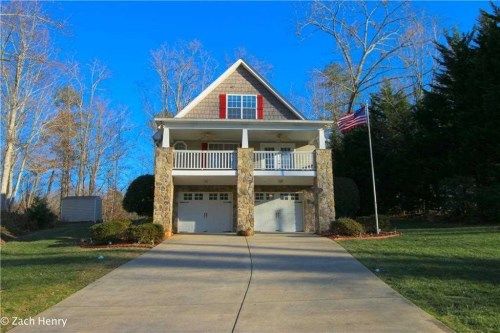 8235 Bennett Ln, Gainesville, GA 30506