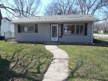 1825 17th Ave, Sterling, IL 61081