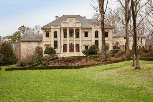 795 Highcourt Rd, Atlanta, GA 30327