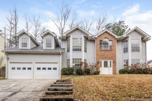 7168 Woodstone Dr, Lithonia, GA 30058