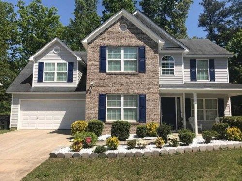 4346 Round Stone Dr, Snellville, GA 30039