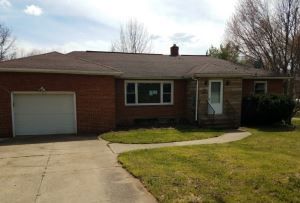 886 Alfred Rd, Akron, OH 44306