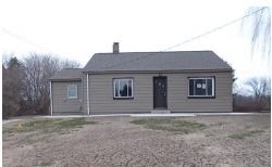 4130 Flajole Rd, Midland, MI 48642