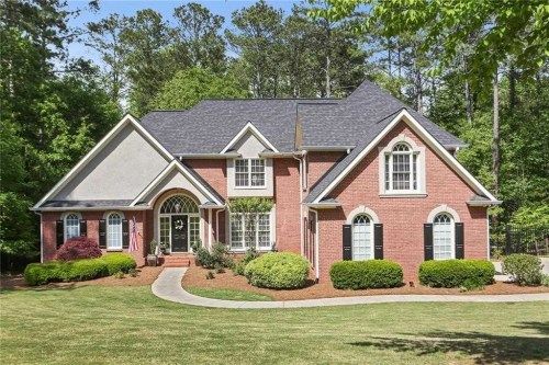 211 Stratford Falls Chase, Canton, GA 30114