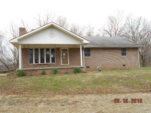 3080 OAK RD, Lewisport, KY 42351