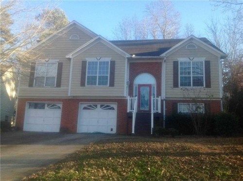 832 Hillary Ct, Lawrenceville, GA 30043