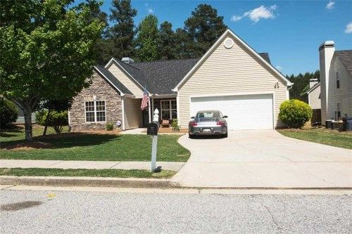 3450 Grayson Manor Ct, Loganville, GA 30052