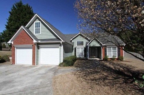 1921 Hampton Walk Ct, Hoschton, GA 30548