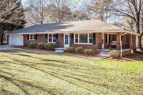 1238 Silver Hill Rd, Stone Mountain, GA 30087