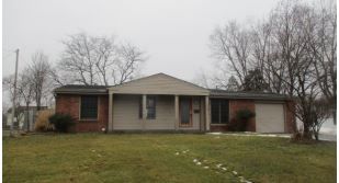 5827 Granville Dr, Sylvania, OH 43560