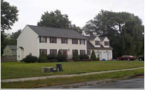 9 Skyline Dr, East Longmeadow, MA 01028