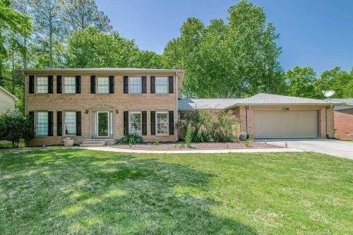 4690 Stonehenge Dr, Atlanta, GA 30360