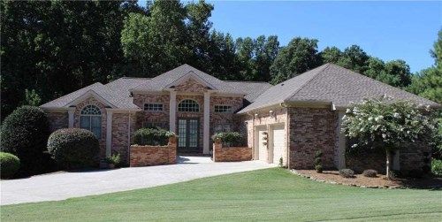 5881 Bay View Dr, Buford, GA 30518