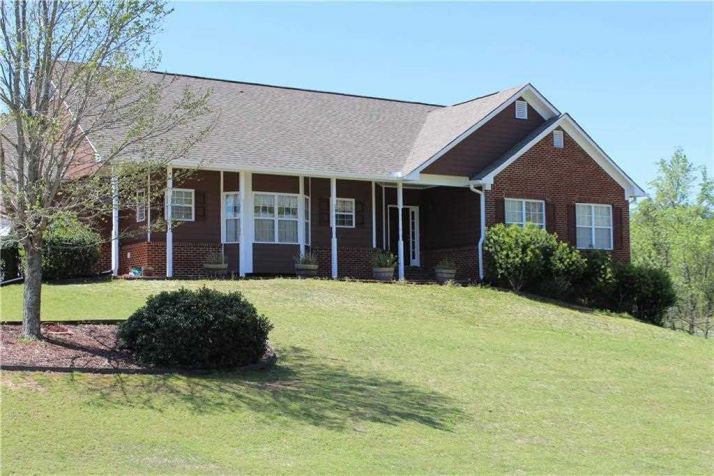 22 Windmill Ln, Commerce, GA 30529