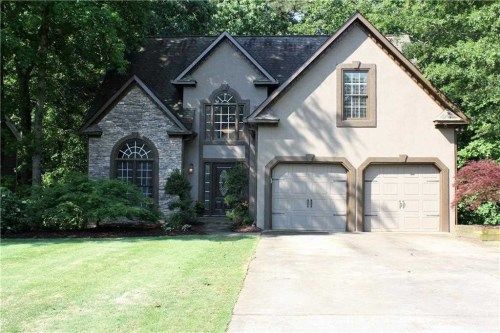 616 Ridge Crossing Dr, Woodstock, GA 30189