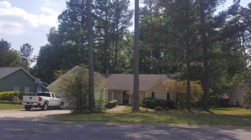 2233 Condor Dr, Lawrenceville, GA 30044