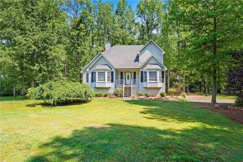 2935 Autumn Dr, Canton, GA 30115