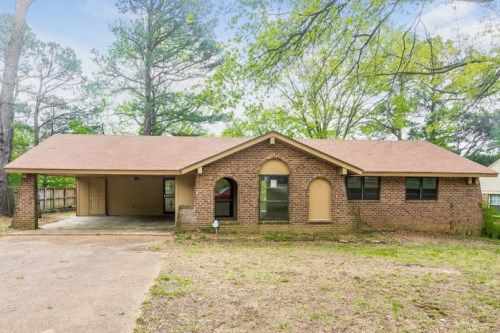 2936 Falkirk Rd, Memphis, TN 38128