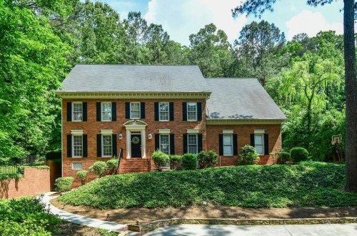 390 River Valley Rd, Atlanta, GA 30328