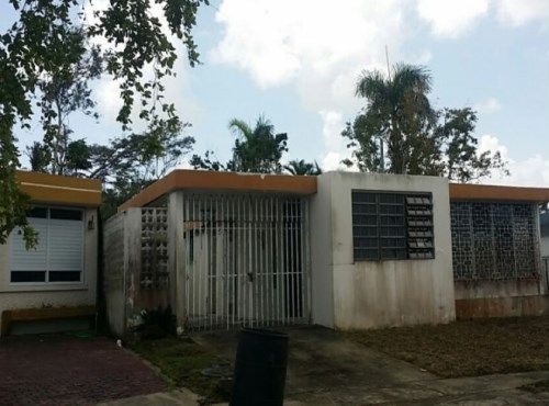 8n CC Erro Maravilla Loma, Carolina, PR 00987