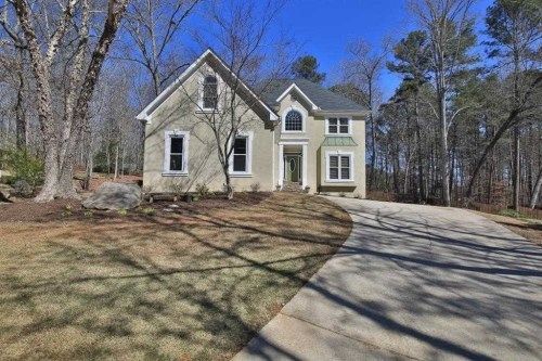 2620 Amberbrook Ln, Grayson, GA 30017