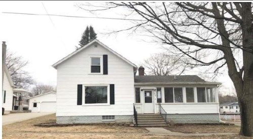 208 Spring St, Yale, MI 48097