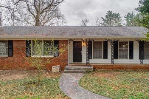 325 Alpine Dr, Roswell, GA 30075