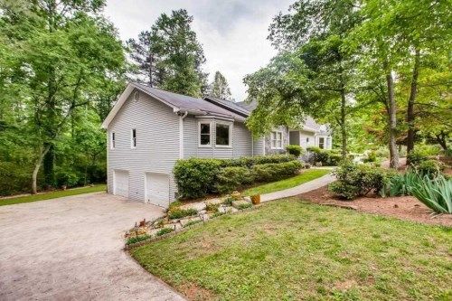 2570 Burnt Hickory Dr NW, Marietta, GA 30064