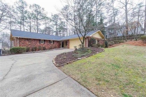 3560 Garrards Crossing NE, Roswell, GA 30075