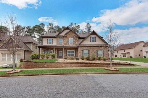 3070 Arbor Oaks Dr, Snellville, GA 30039