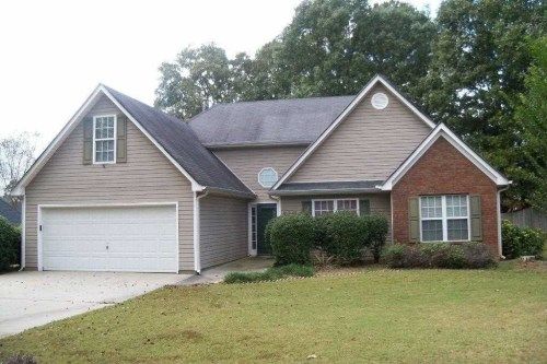 3570 Weeping Willow Ln, Loganville, GA 30052