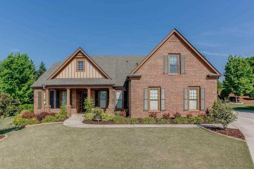 7450 Fireside Ln, Flowery Branch, GA 30542