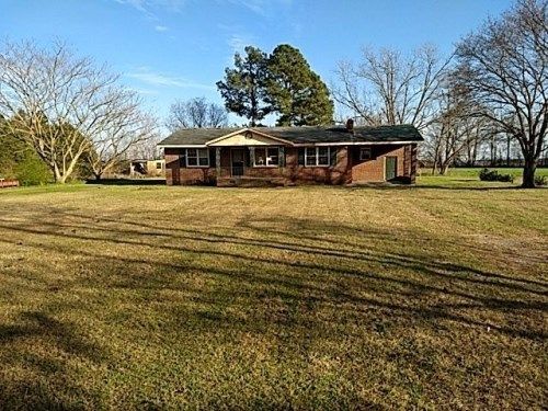 1005 Charles Watts Rd, Maxton, NC 28364