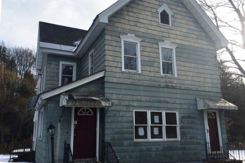 166 Pioneer St, Amsterdam, NY 12010