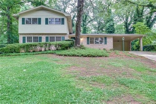 1172 Autumn Hill Ct, Stone Mountain, GA 30083