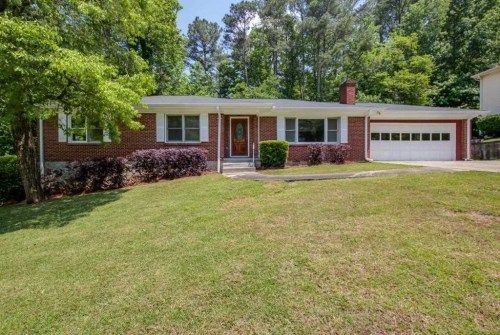 2169 Honeysuckle Ln SW, Atlanta, GA 30311