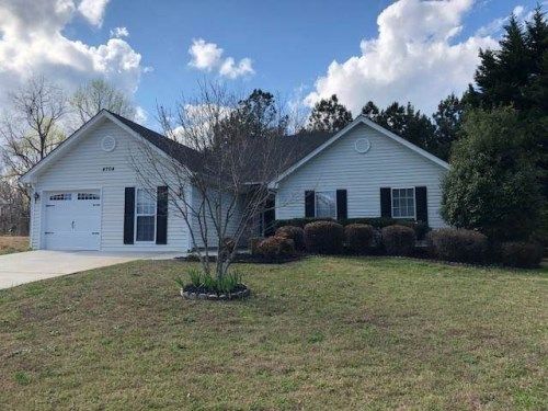 4704 Melbourne Trl, Flowery Branch, GA 30542