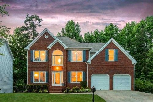 4364 Clairesbrook Ln, Acworth, GA 30101