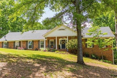 24 Ridgeview Dr SE, Silver Creek, GA 30173