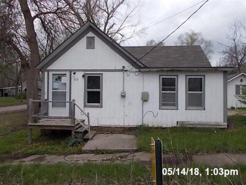 218 W CEDAR ST, Riley, KS 66531