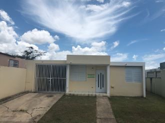 13 Arena St. Vista, Rio Grande, PR 00745