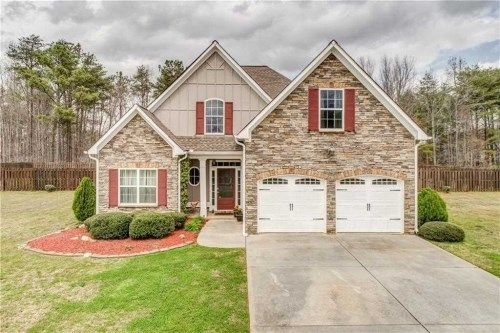 17 N Village Circle, Rydal, GA 30171