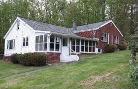 84 Old Berwick Rd, Drums, PA 18222