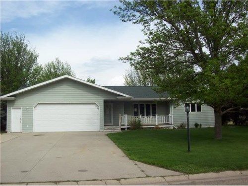 221 Jamie Cir, Sisseton, SD 57262