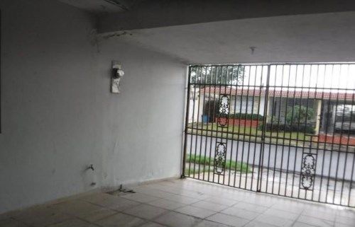 25 Diamante St Villa Bl, Caguas, PR 00725