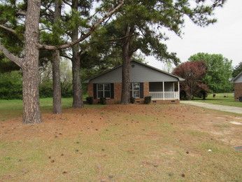 151 Carolina Dr, Bennettsville, SC 29512